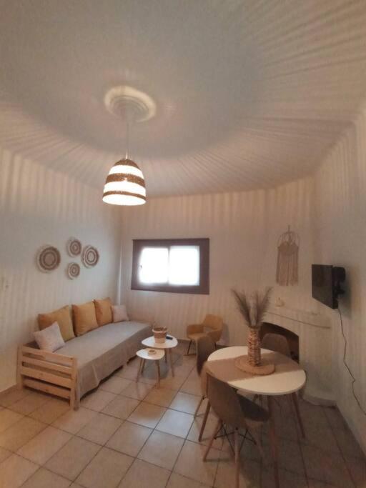 Studio 'Katerina By The Sea' Salamina Exterior foto